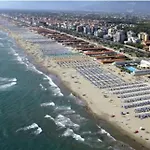 펜션 La Casina Tuttomondo 비아레지오